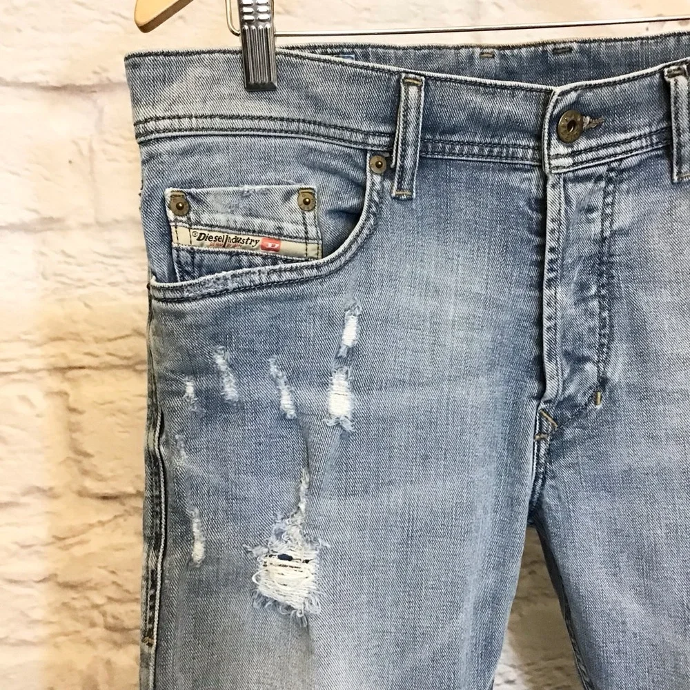 Diesel Tepphar 31x32 Tag Size Men's Distressed Slim Jeans Measures 33x31